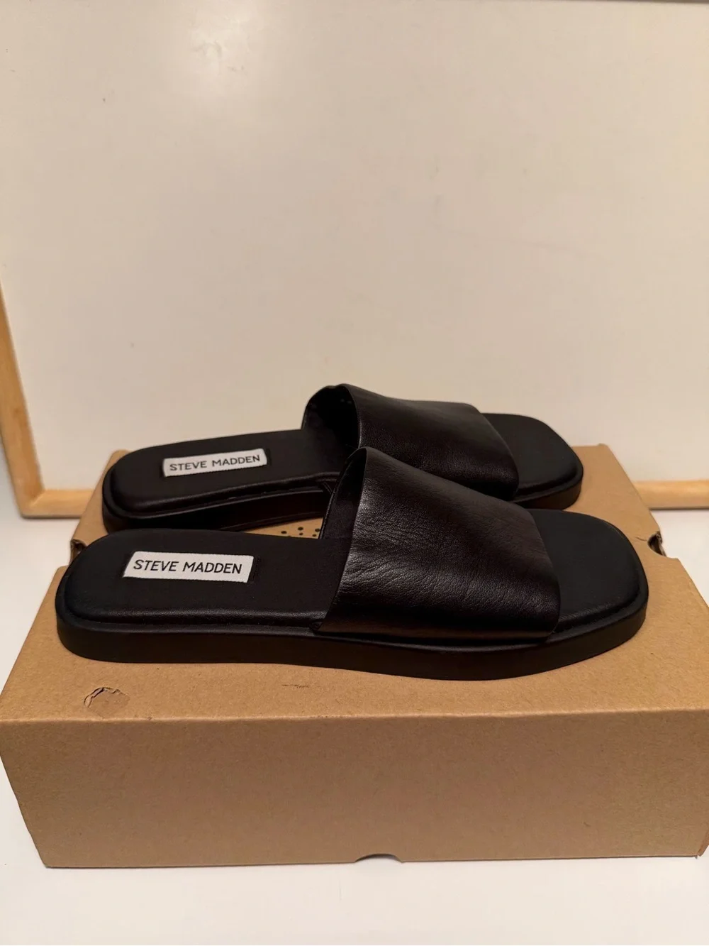 Steve Madden Black Leather slides 6.5 NWT